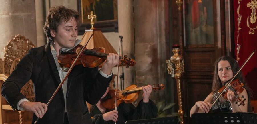 Paris: Classical Music Concert in Saint-Julien-le-Pauvre - Should you book the Saint-Julien-le-Pauvre classical concert?