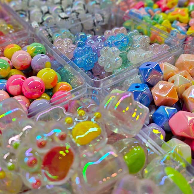 Paris: Create your phone strap, bag or keychain - The aesthetic choices: beads, figurines, and accessories that feel personal