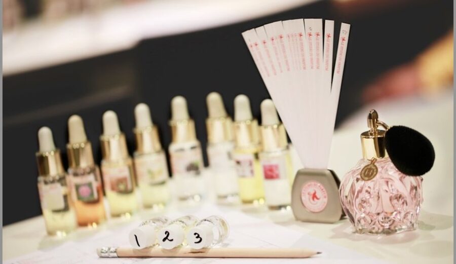 Paris: Create your Signature Scent Perfume Workshop - The 60-Note Playground: Rose, Woods, Musks, and More