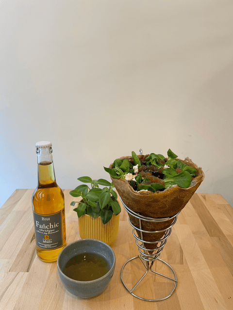 Paris: Crepes and cider tasting Experience - Finding your way near Jardin du Luxembourg and Saint-Michel