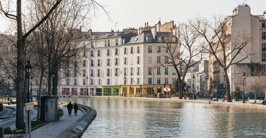 Paris: Cruise on the Saint-Martin Canal and the Seine River - Getting on board at Parc de la Villette, and not wasting time