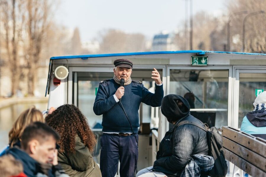 Paris: Cruise on the Saint-Martin Canal and the Seine River - The underground vault, mile-long tunnel, and the light holes effect