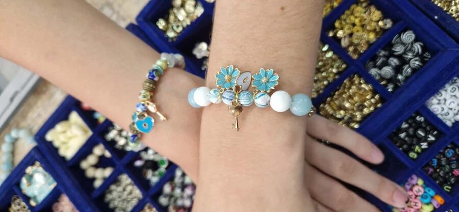 Paris: Custom Souvenir Bracelet Workshop - Key highlights at a glance