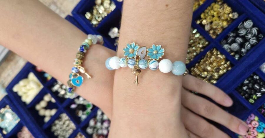 Paris: Custom Souvenir Bracelet Workshop - The value question: does €36 to $42 make sense?