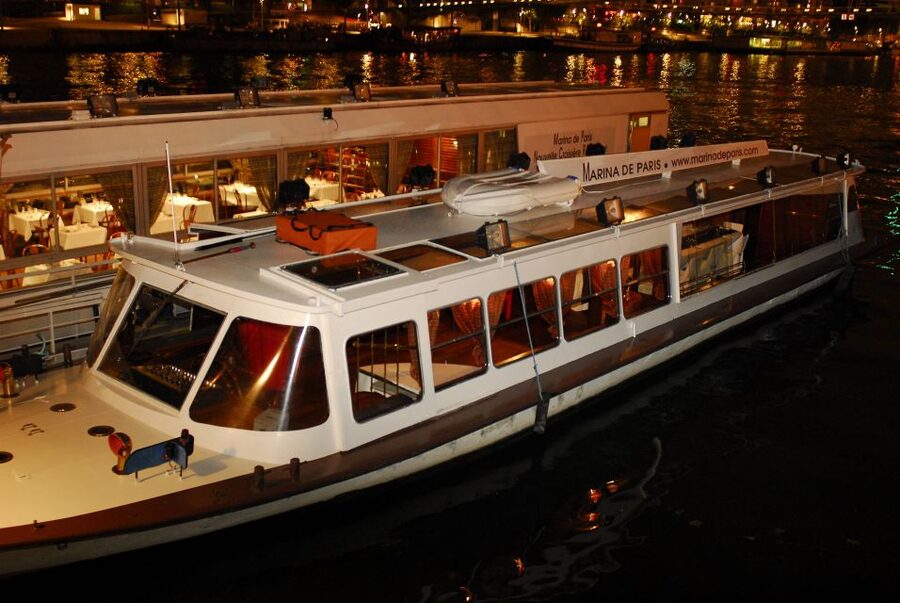 Paris: Dinner Cruise on the Seine and Eiffel Tower 2nd floor - What the 5-hour plan really feels like