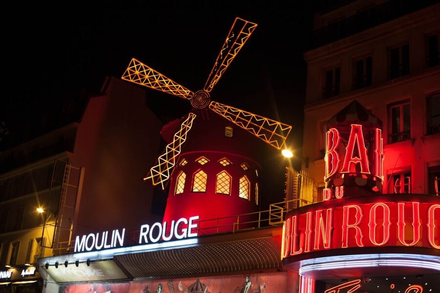 Paris: Discovery Hop-On Hop-Off and Paris by Night Tour - Audio Guide + Earphones: Useful, Not Optional