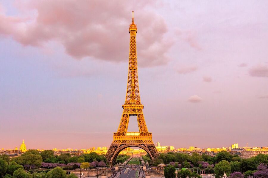 Paris: Eiffel Tower 2nd Floor Access or Summit Access - Paris’ TRIP meeting point and the one-minute timing rule