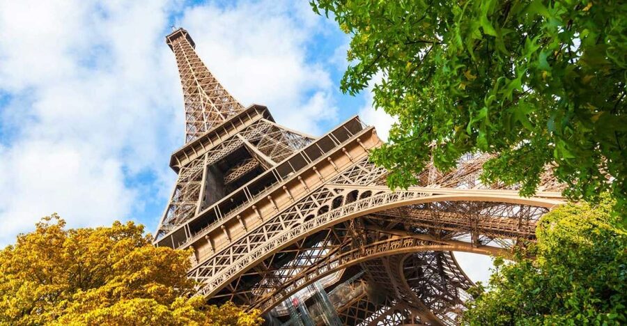 Paris: Eiffel Tower Access and Seine River Cruise - The guide moment: what the host adds beyond the ticket