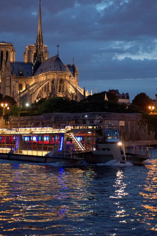 Paris: Eiffel Tower Dinner Cruise with a Moulin Rouge Show - Practical Tips to Make Your Evening Smoother
