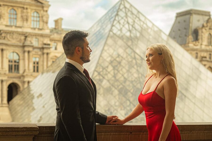 Paris: Eiffel Tower & Louvre Private Photoshoot - Why an Eiffel Tower and Louvre Private Photoshoot Actually Helps Your Paris Trip