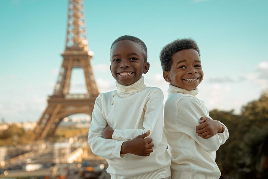 Paris: Eiffel Tower & Louvre Private Photoshoot - Editing Turnaround: Getting Your Paris Photos Fast Enough to Use While You Are Still There