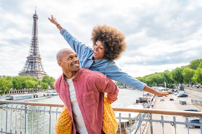 Paris: Eiffel Tower Photo Shoot - Stop 1: Eiffel Tower poses, angles, and fast coaching