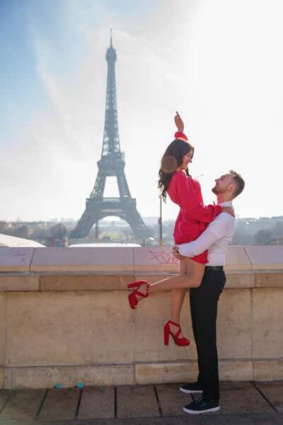 Eiffel Tower Photoshoot with a Professional