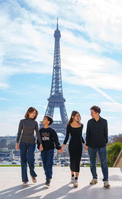 Paris: Eiffel Tower Photoshoot with a Professional - Who Should Book This Photoshoot (and Who Might Skip It)