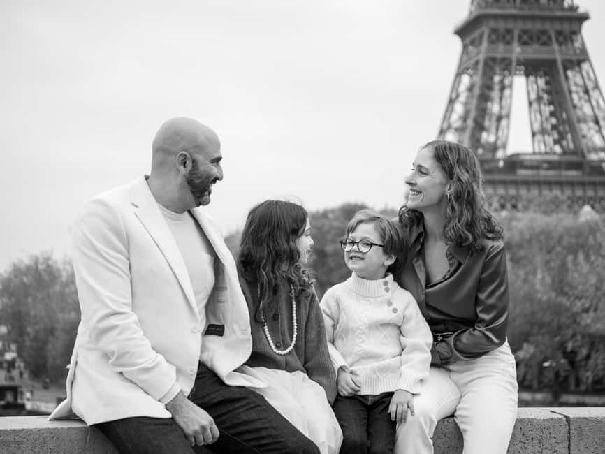 Paris: Eiffel Tower Private Photoshoot Experience - Booking check: quick decision guide for you