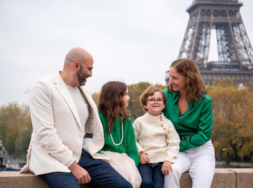 Paris: Eiffel Tower Private Photoshoot Experience - The photoshoot rhythm: short stops, coached posing, and real local conversation