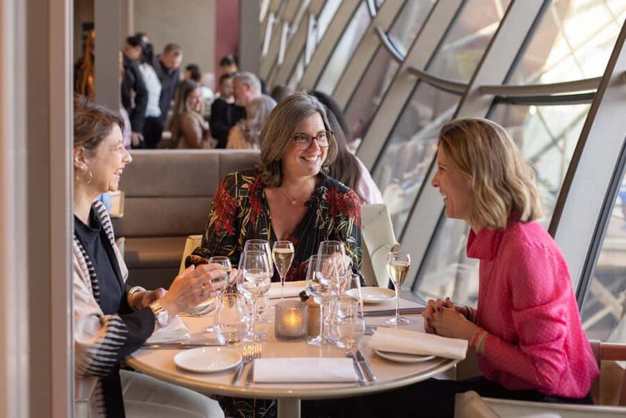 Paris: Eiffel Tower's Madame Brasserie 3-course lunch 12:00 - Key points to know before you go