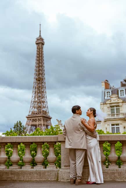 Paris: Eiffel Tower Street Photoshoot - Key highlights you will care about
