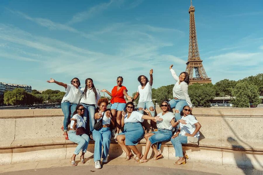 Paris: Eiffel Tower Street Photoshoot - Why this Chaillot-to-Louvre shoot fits real Paris days