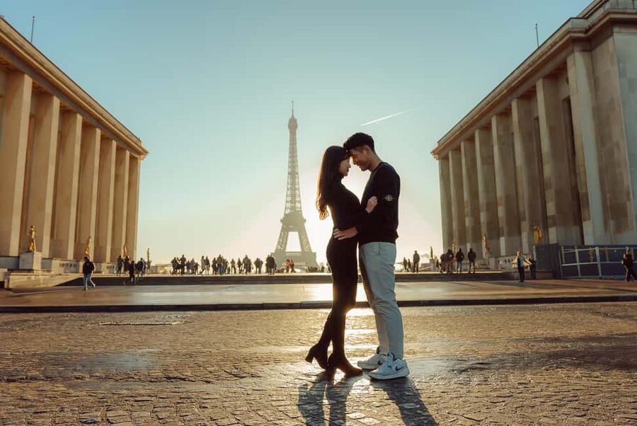 Paris: Eiffel Tower Street Photoshoot - The viewpoint stop: your main Eiffel Tower moment without the pressure