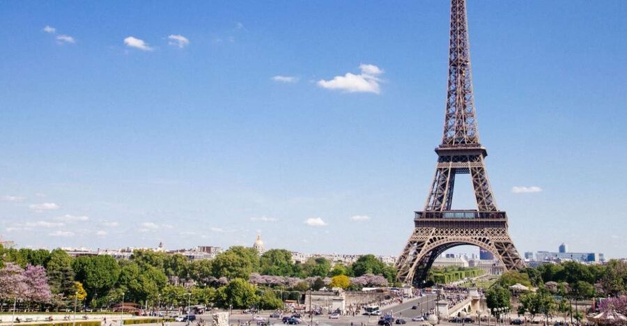 Paris: Eiffel Tower Summit Floor Ticket & Seine River Cruise - From Le Champ de Mars Cafe to the Eiffel Tower: meeting point and time reality