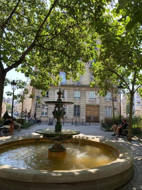 Paris: Emily Filming Locations Walking Tour - Luxembourg Gardens and Odéon Theatre, classic Paris that photographs well