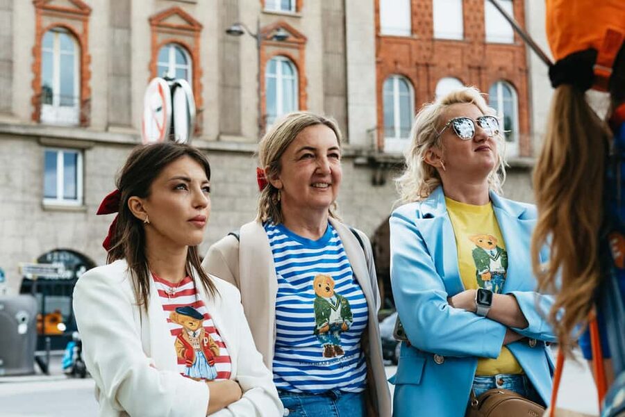 Paris: Emily TV Show Locations Guided Walking Tour - Avenue de lOpera and the finish near 48 Rue de Richelieu: where the day wraps up cleanly