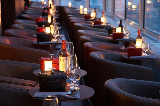Paris en Scene 3 Course Seine River Dinner Cruise - Comfort, music, and the onboard vibe