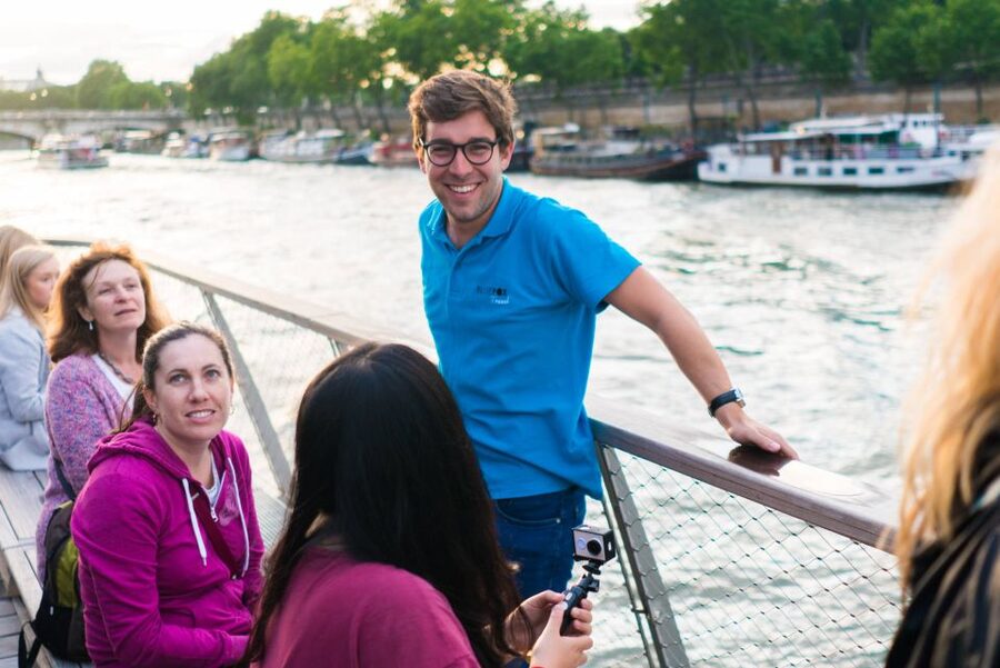 Paris: Evening Bike and Boat Tour - Key Things You’ll Notice on This Paris Evening Bike and Boat Tour