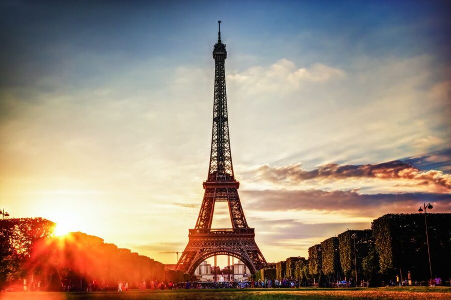 Paris: Evening Sightseeing Tour and Moulin Rouge Show - Seine Bridges at Night: Why This Segment Is Worth Paying Attention To