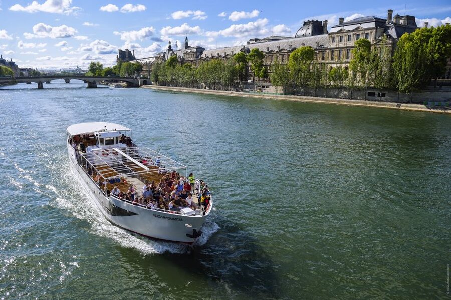 Paris: Family-Friendly River Seine Guided Cruise - Price and value: why $24 for a guided electric cruise can make sense
