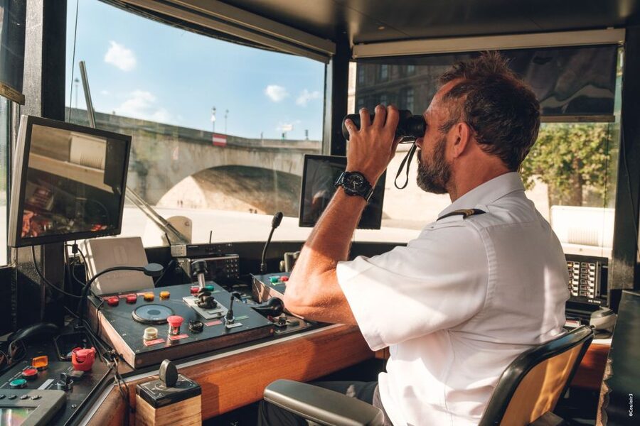 Paris: Family-Friendly River Seine Guided Cruise - Practical tips to make your cruise smoother