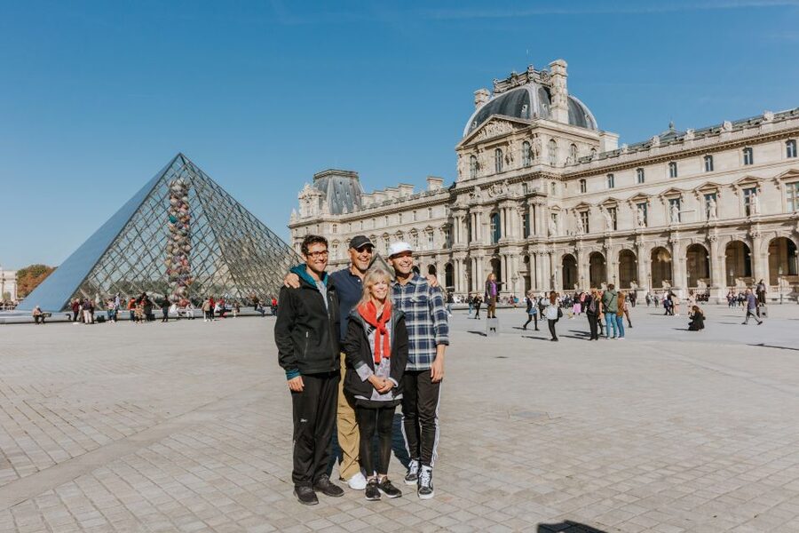 Paris: Famous Monuments Cycling Tour - Passing Place de la Concorde and rolling into Invalides