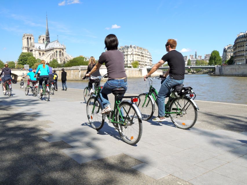 Paris: Famous Monuments Cycling Tour - Should you book this Paris cycling tour?