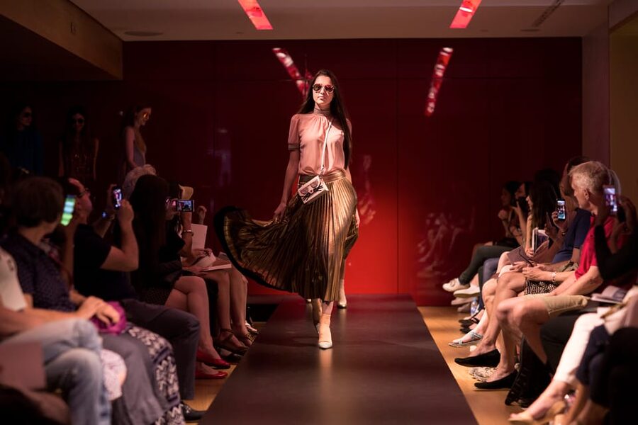 Paris: Fashion Show at Galeries Lafayette Haussmann - How long is the show, and how to plan your time