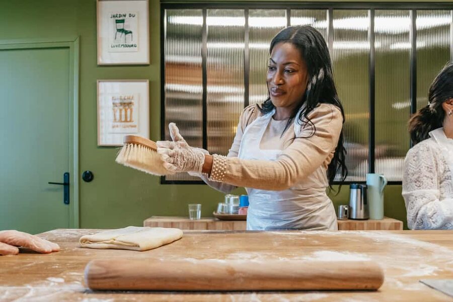Paris: French Croissant Baking Class with a Chef - FAQ