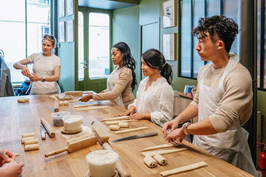 Paris: French Croissant Baking Class with a Chef - Price and logistics: is $159 a good value?