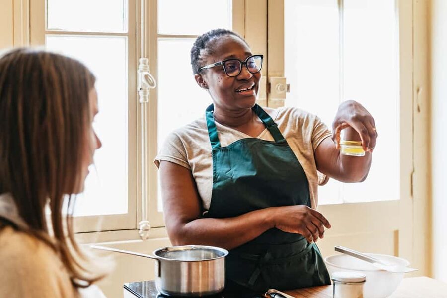Paris: French Macaron Culinary Class with a Chef - Piping and baking for the crispy shell look
