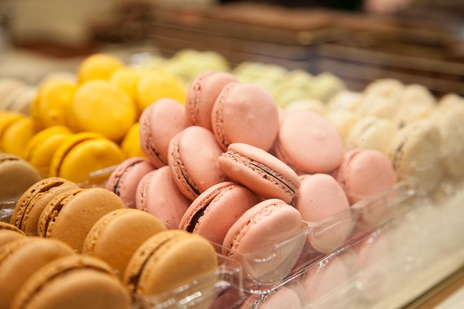 Paris French Sweets Tasting Tour with Pastries and Chocolates - The Marais route: sweet shopping energy with story stops