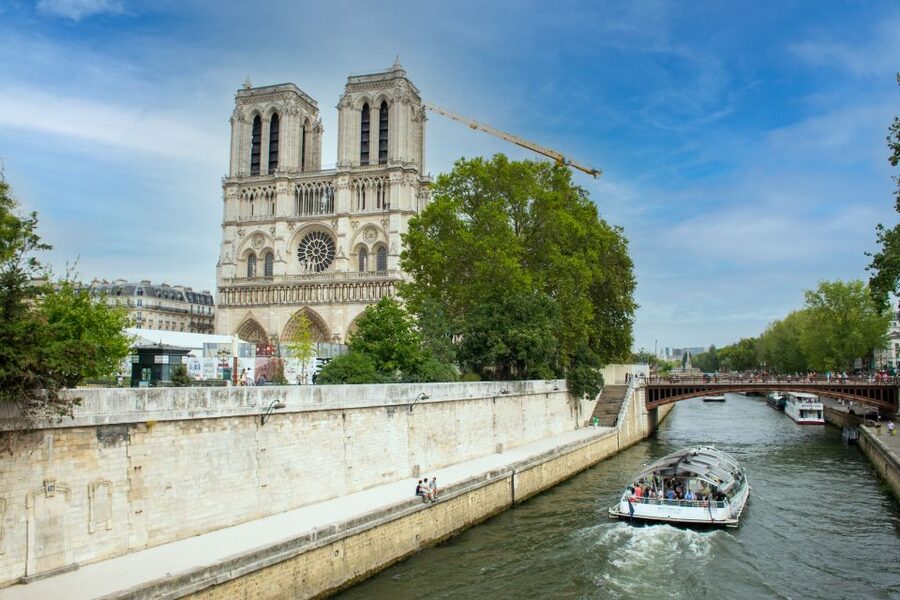Paris: Full-Day Custom Tour with Local Guide - The Seine corridor: Concorde, Eiffel photos, Tuileries, and Orsay