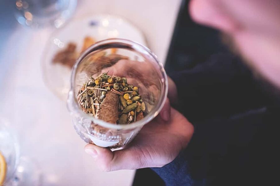 Paris gin making workshop in English - Who This Workshop Fits Best