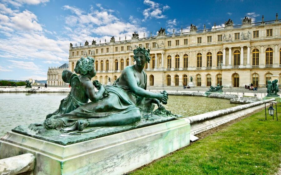 Paris: Giverny & Versailles Small Group or Private Tour - Versailles Meets Giverny in One Packed 9 Hours