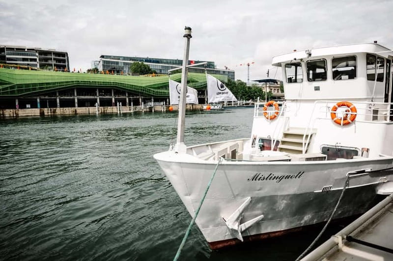 Paris: Gourmet 3-Course Dinner Cruise with French Wine - Value for $113: when this is a smart deal and when it is not