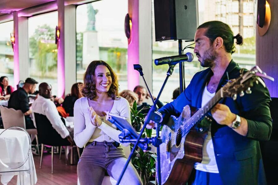 Paris: Gourmet Dinner Cruise on Seine River with Live Music - Practical tips: dress code, seating, and the “where is the boat” moment