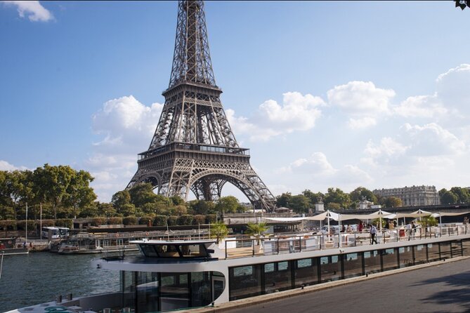 Paris Gourmet Dinner Seine River Cruise with Singer and DJ Set - Gourmet dinner on board, and what the menu really means