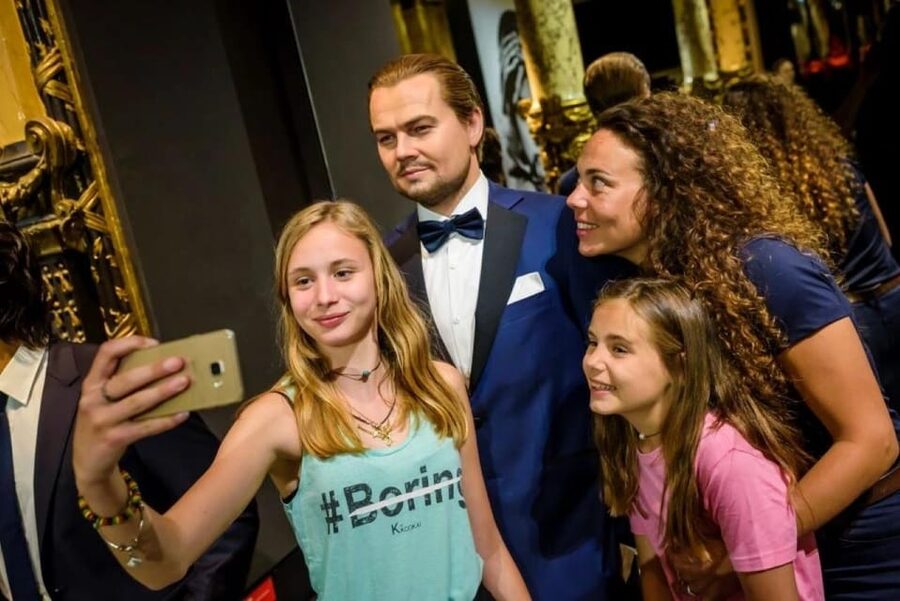 Paris: Grévin Wax Museum Entry Ticket with Audio Guide App - Timing Tips for a 10 AM to 6 PM Visit