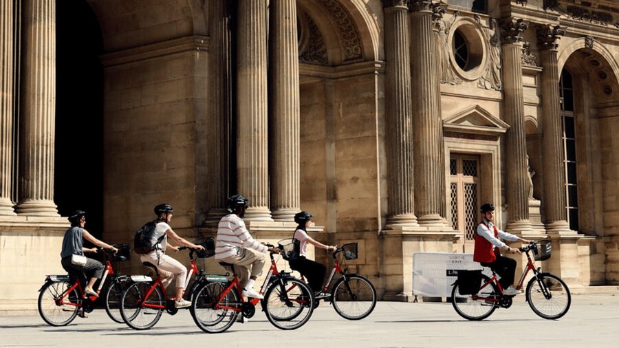 Paris Guided Bike Tour - Pont Neuf and Place Dauphine: River Views Without the Waiting Lines