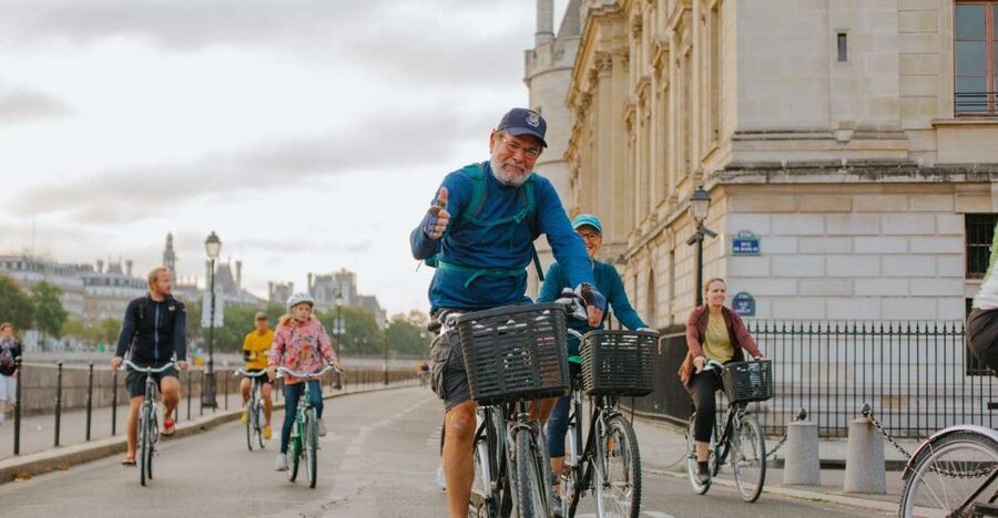 Paris: Guided Bike Tour Like a Local - Key highlights to look for