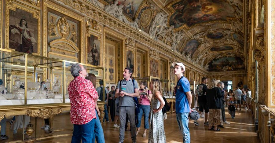 Paris: Guided Tour of the Must-Sees of the Louvre Museum - Meeting at the Arc du Carrousel, then into the Louvre on purpose
