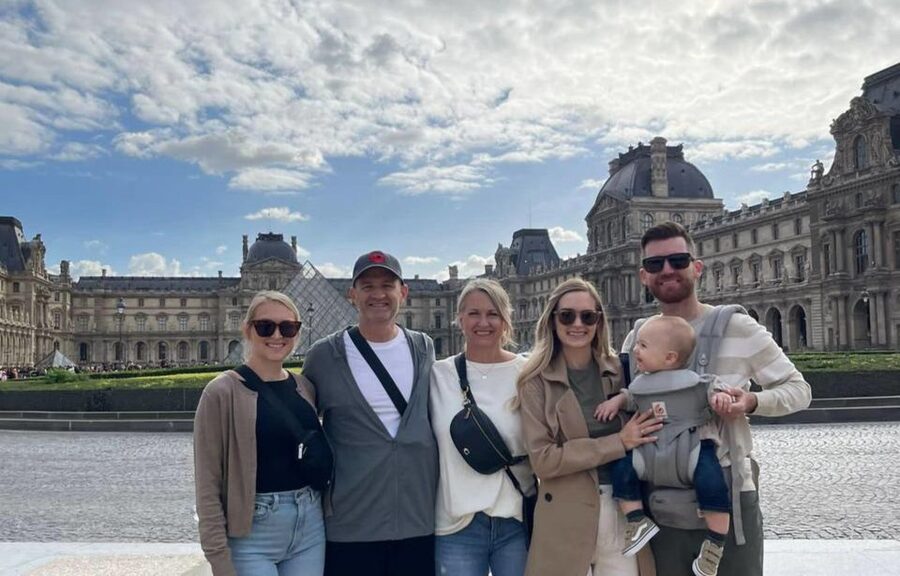 Paris: Guided Walking Tour from Opera Garnier to Notre-Dame - The pace and walking comfort: designed for an easy day